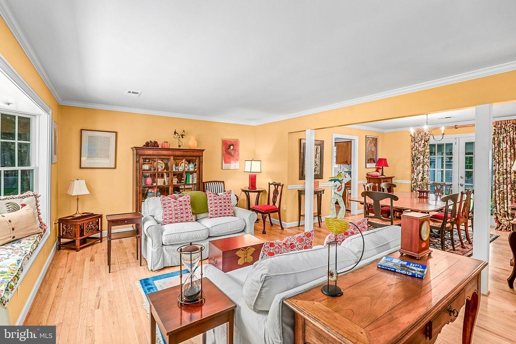 4794 SAILORS LANE