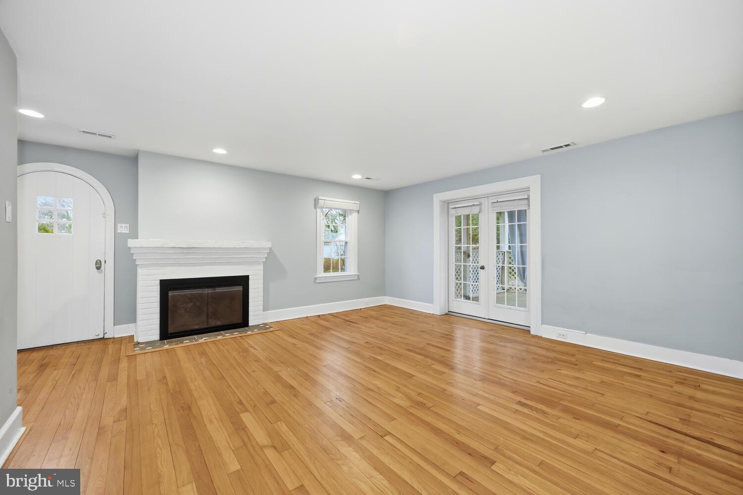 304 ELM AVENUE