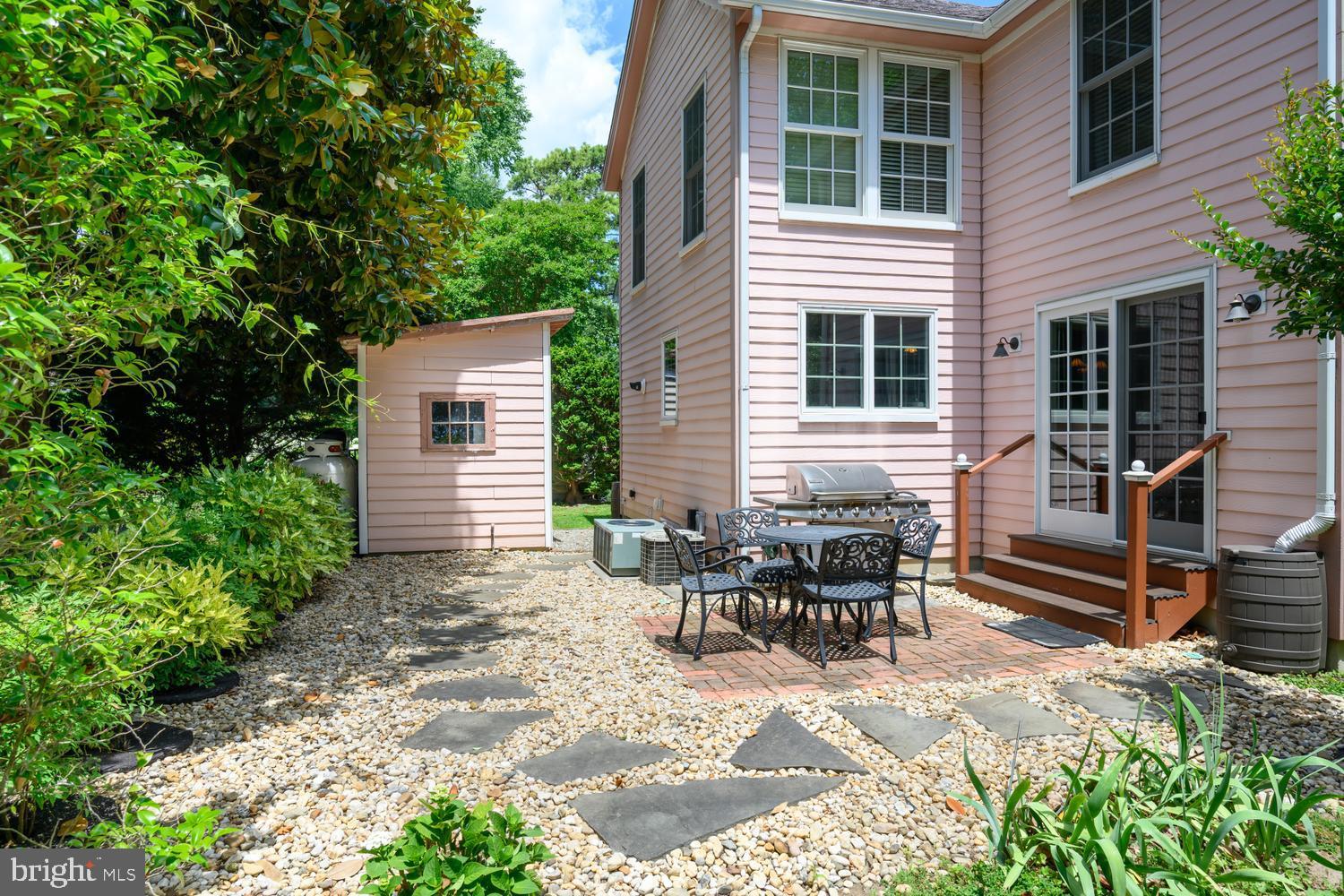 228 SOUTH STREET