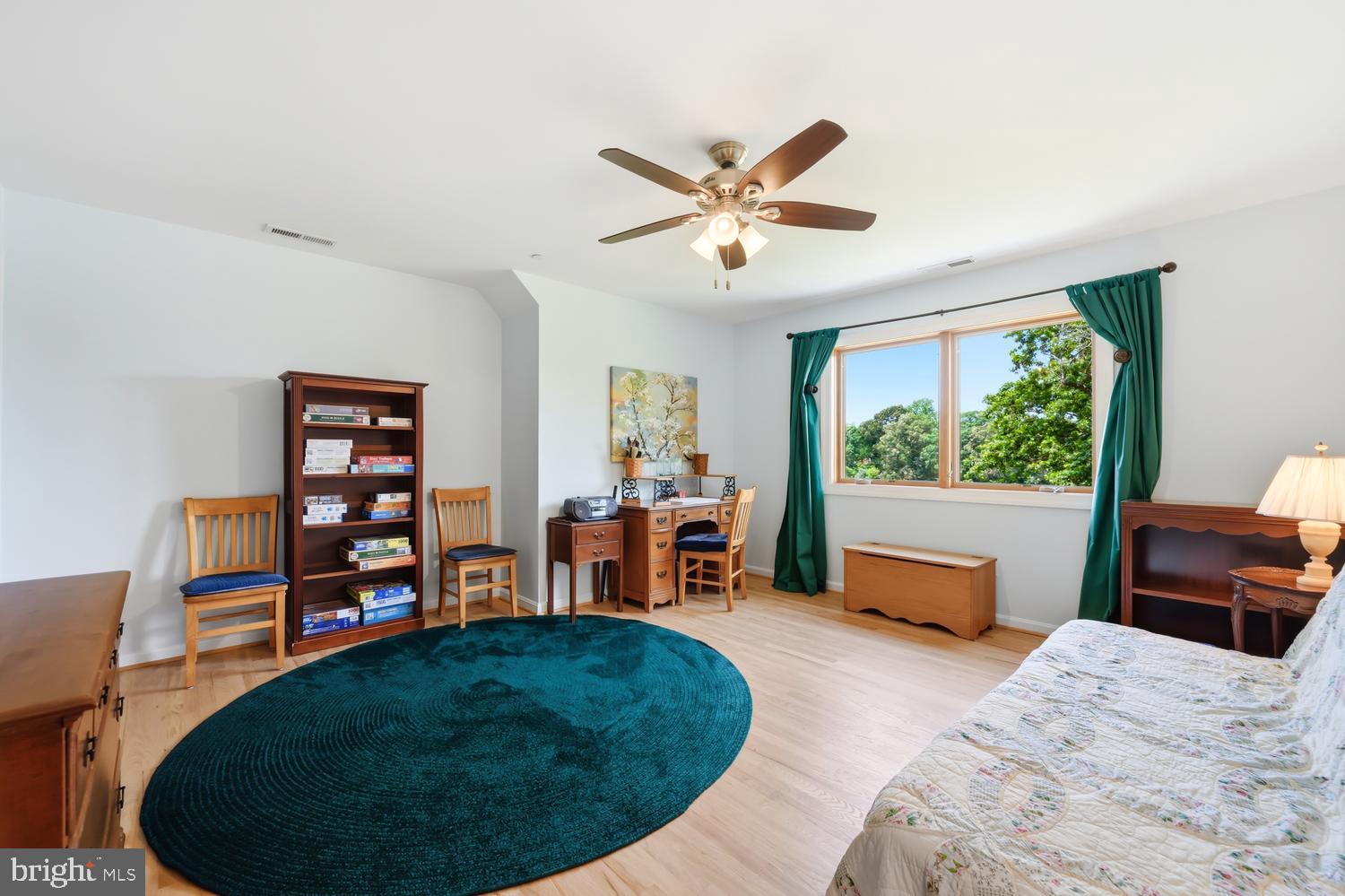28674 EDGEMERE ROAD