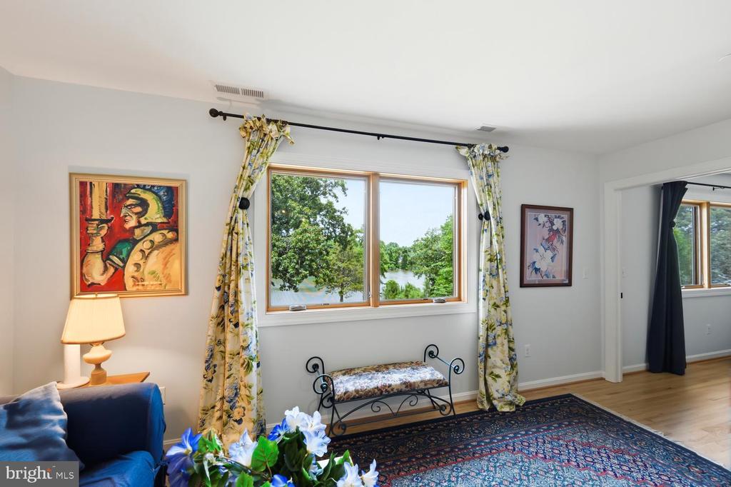 28674 EDGEMERE ROAD
