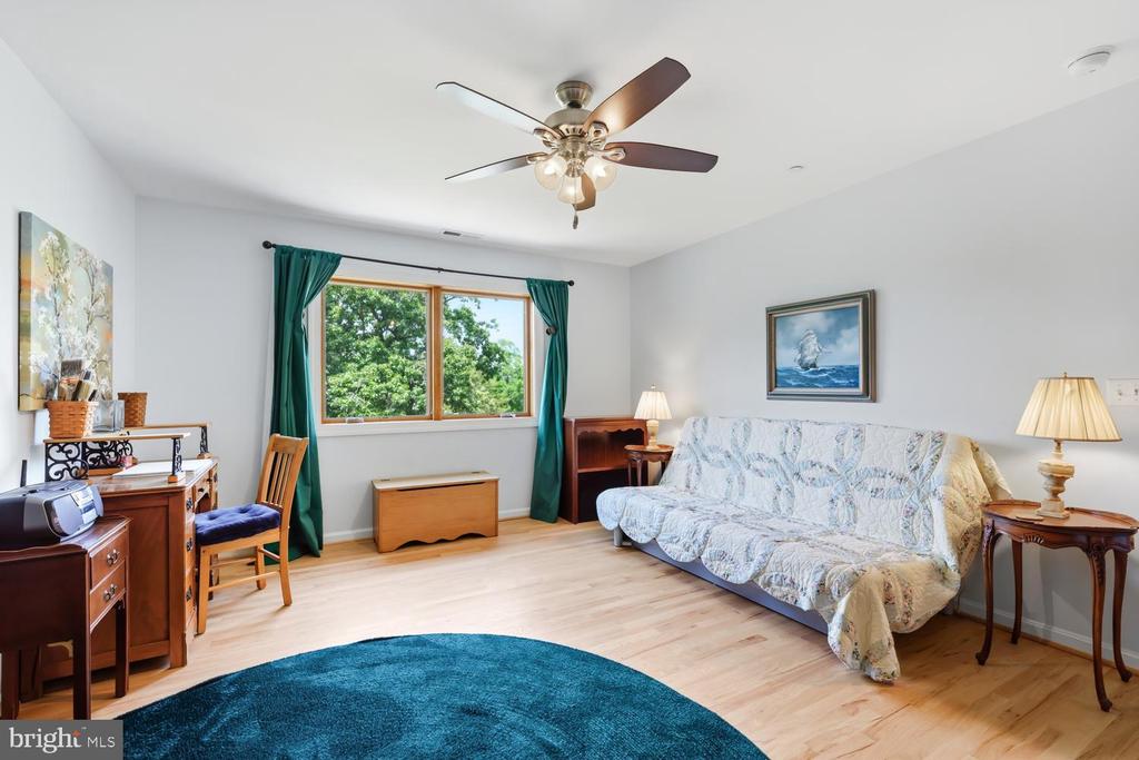 28674 EDGEMERE ROAD