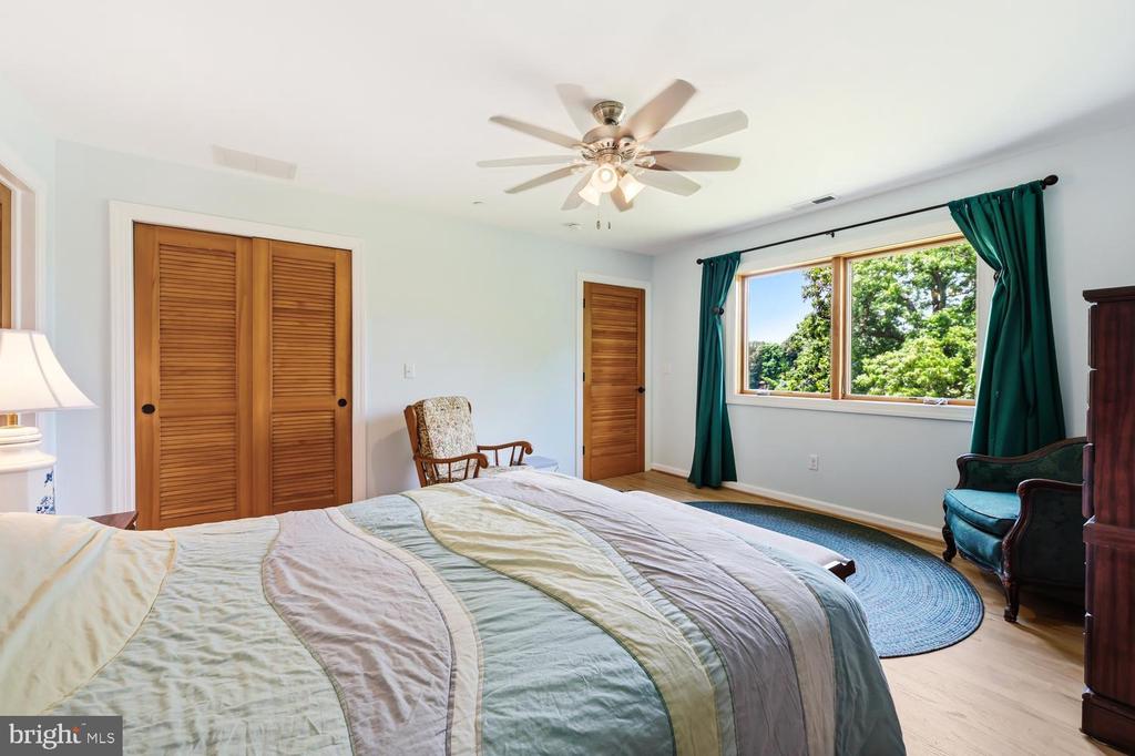 28674 EDGEMERE ROAD