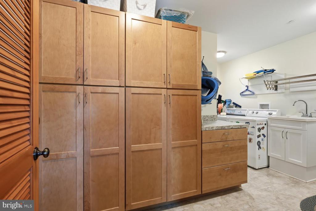 28674 EDGEMERE ROAD