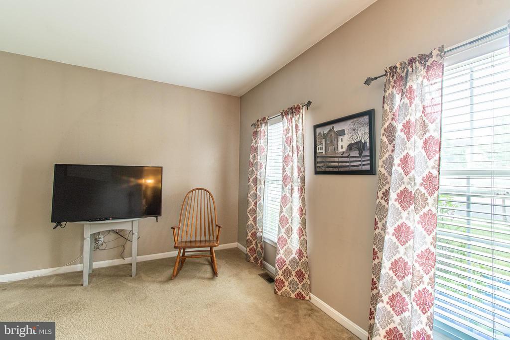 8804 ROUNDHOUSE CIR
