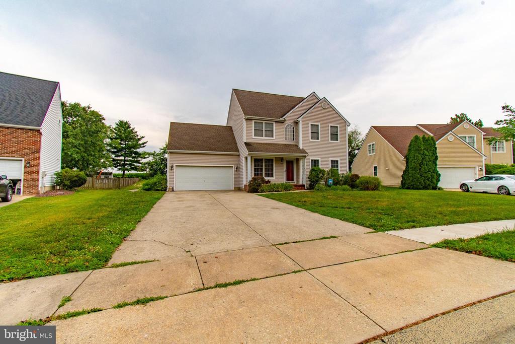 8804 ROUNDHOUSE CIR