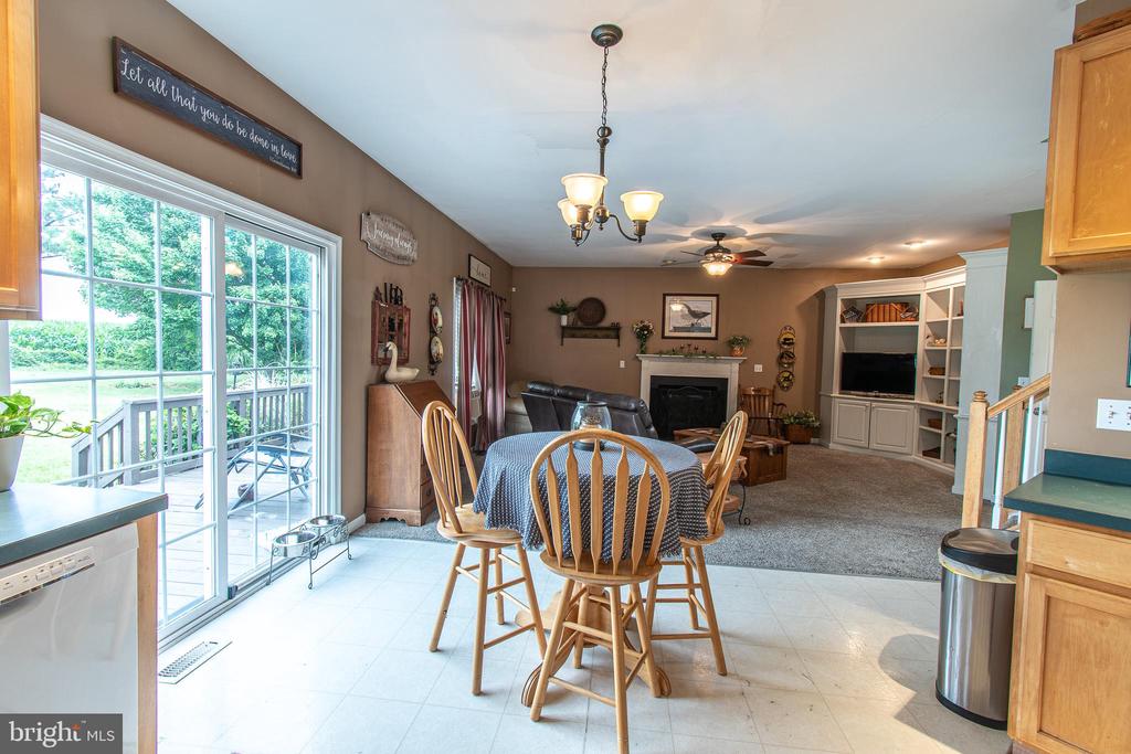 8804 ROUNDHOUSE CIR