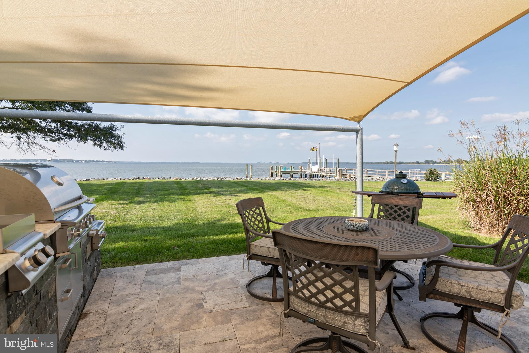1724 FERRY POINT COURT