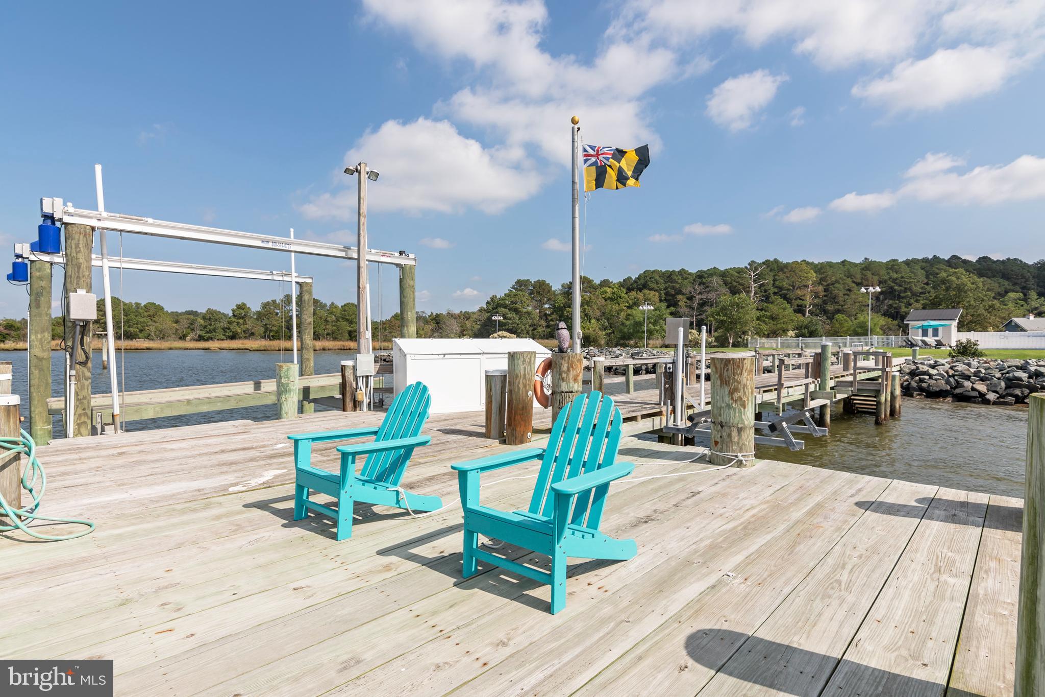 1724 FERRY POINT COURT