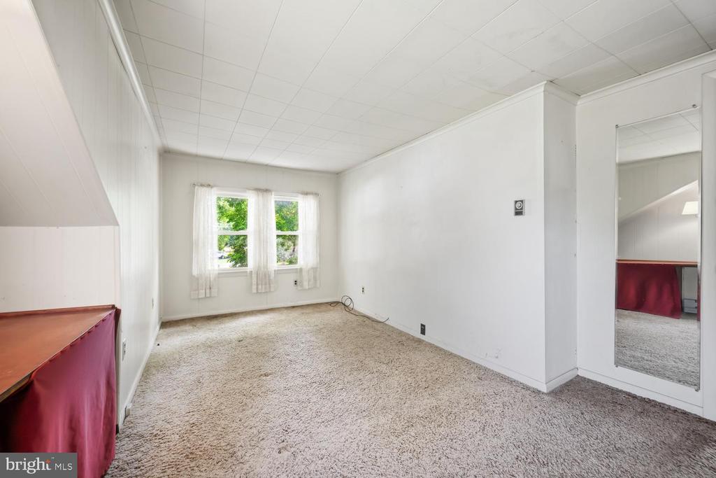 107 WRIGHTSON AVENUE