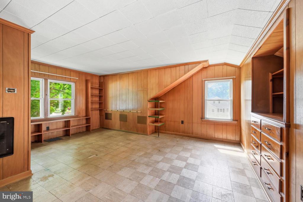 107 WRIGHTSON AVENUE