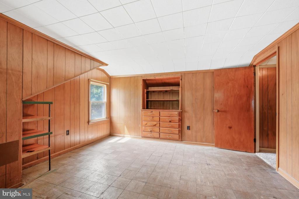 107 WRIGHTSON AVENUE