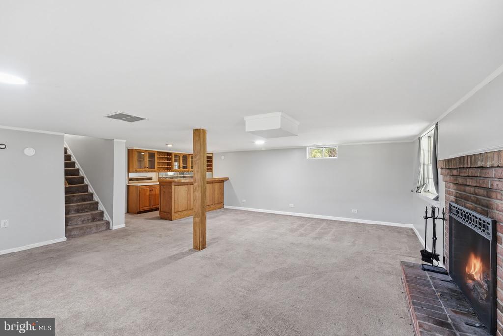 29328 DUTCHMANS LANE