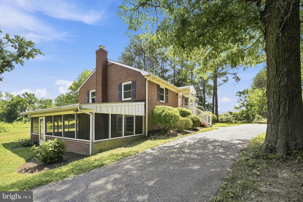 29328 DUTCHMANS LANE