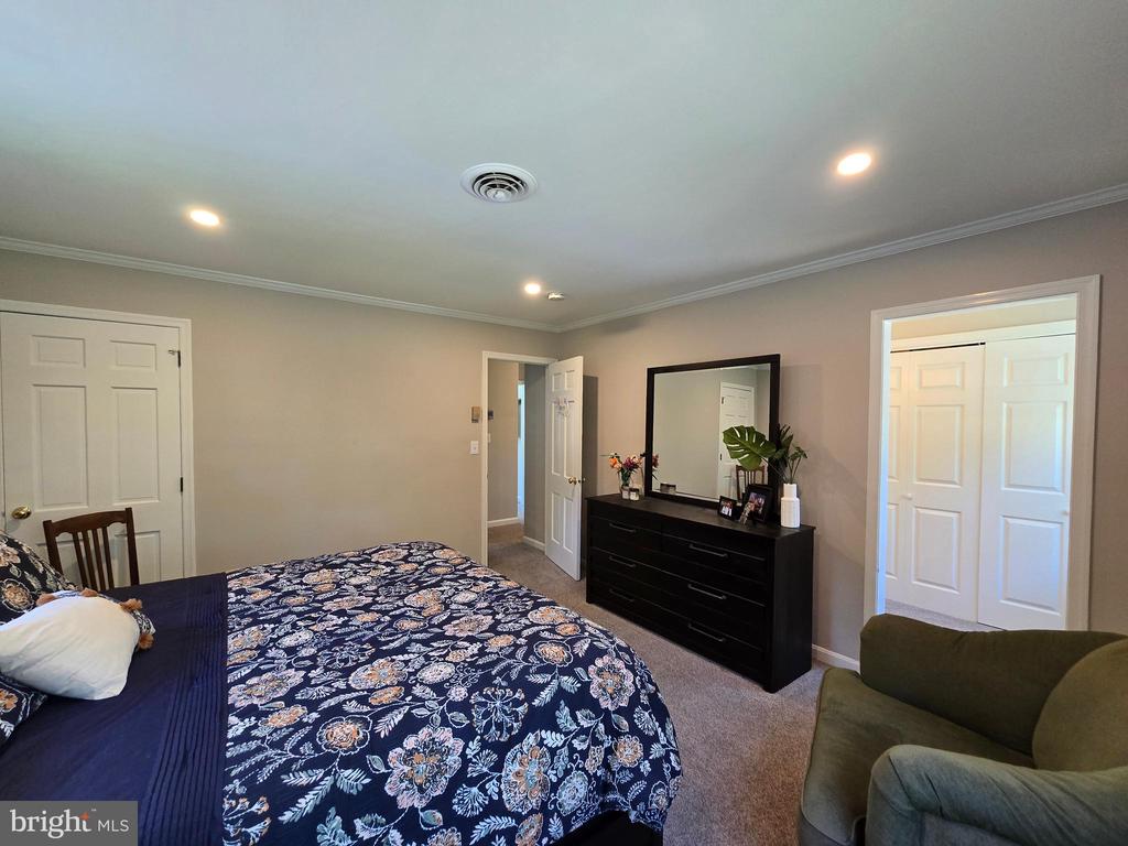28091 OAKLANDS CIRCLE
