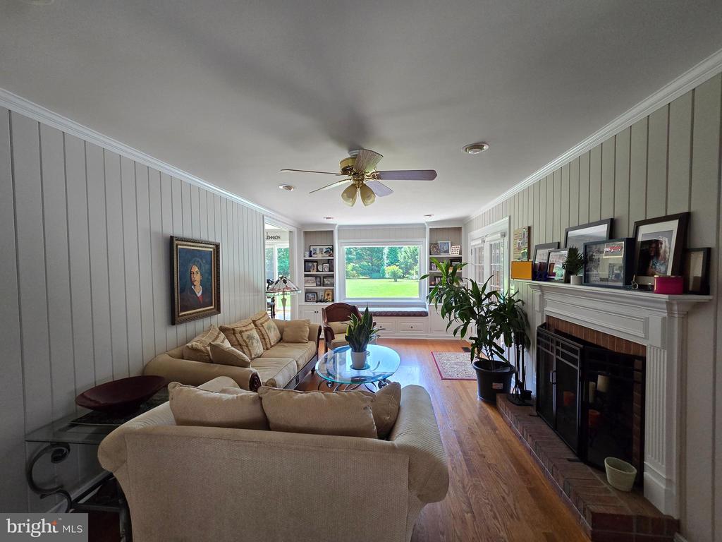 28091 OAKLANDS CIRCLE