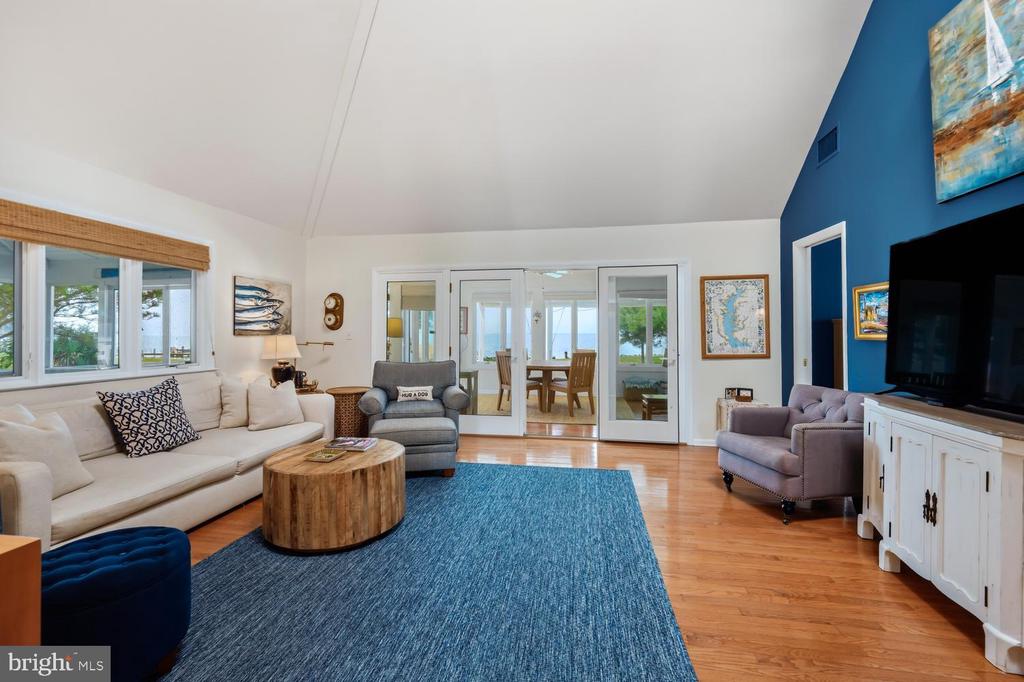 5480 WINDWARD DRIVE