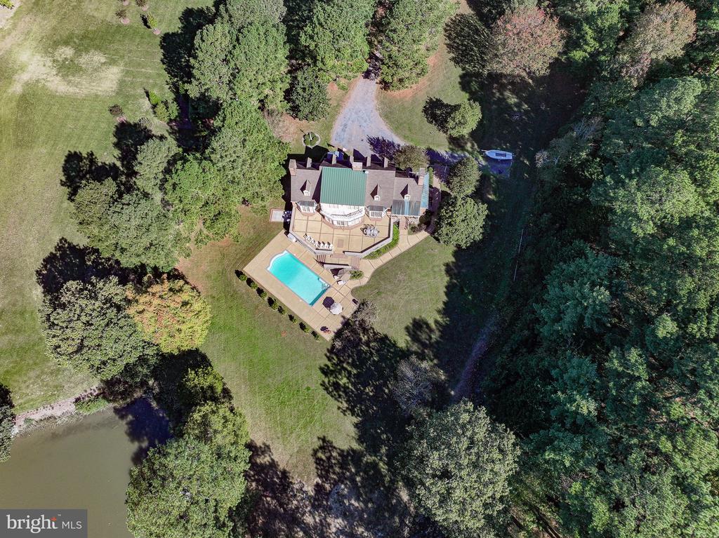 7250 MAXMORE CREEK DRIVE