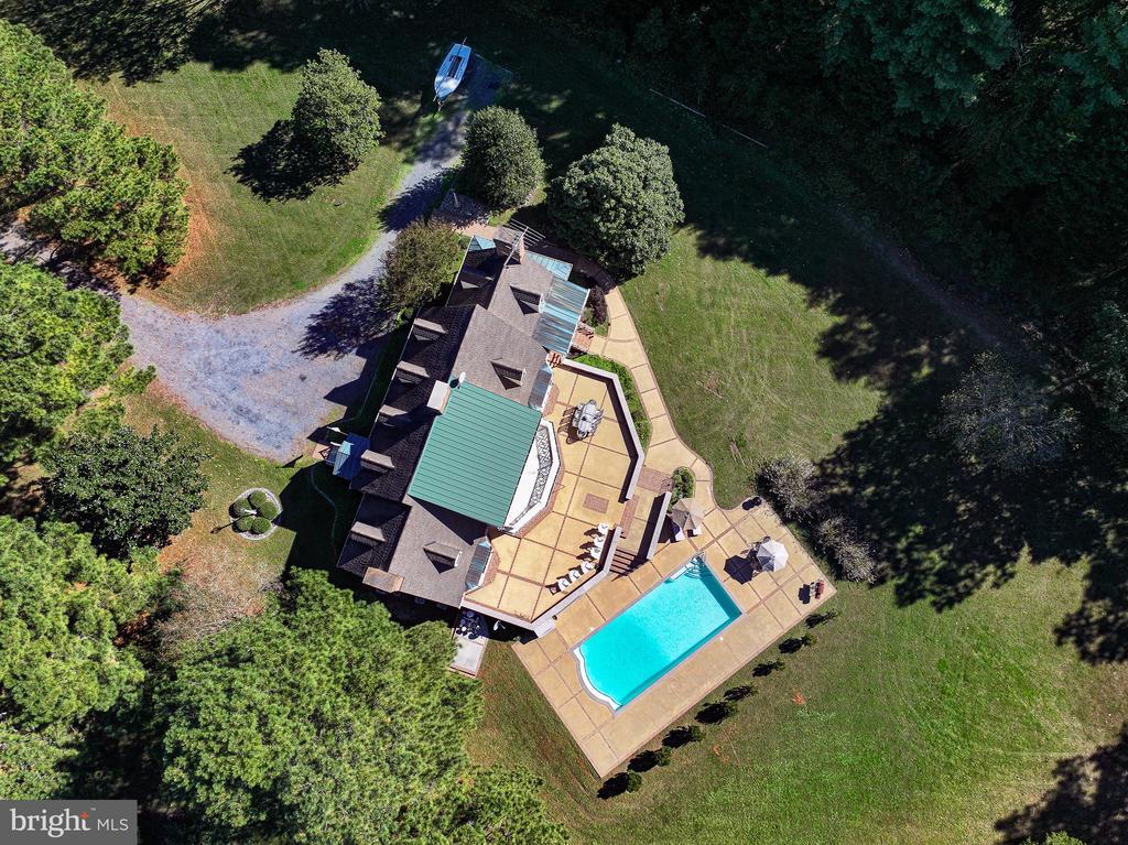 7250 MAXMORE CREEK DRIVE