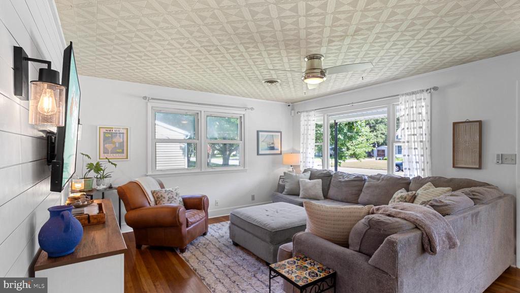 104 SYCAMORE AVENUE