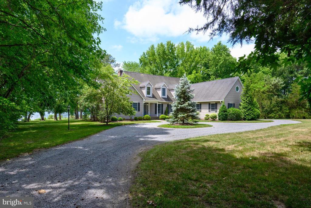 27877 BENT FARM LANE