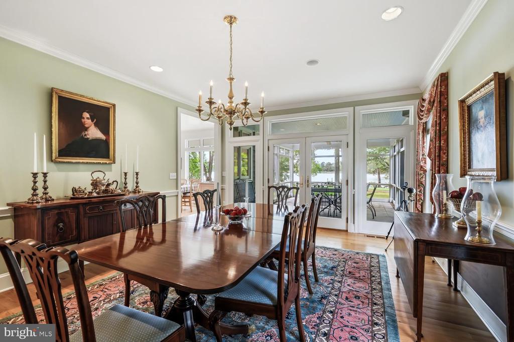 27877 BENT FARM LANE