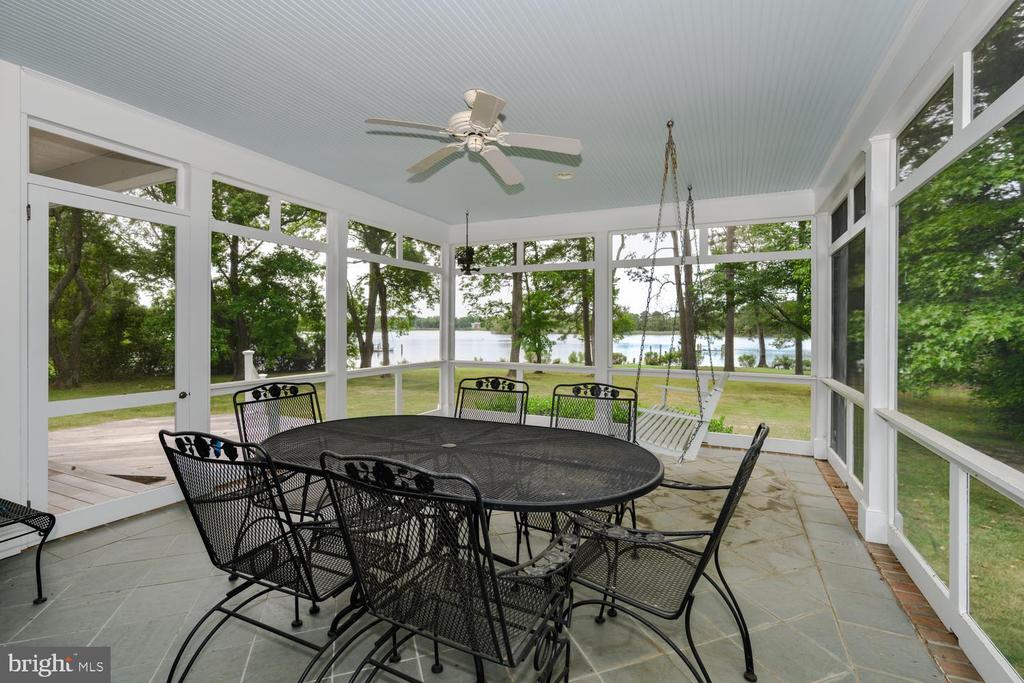 27877 BENT FARM LANE