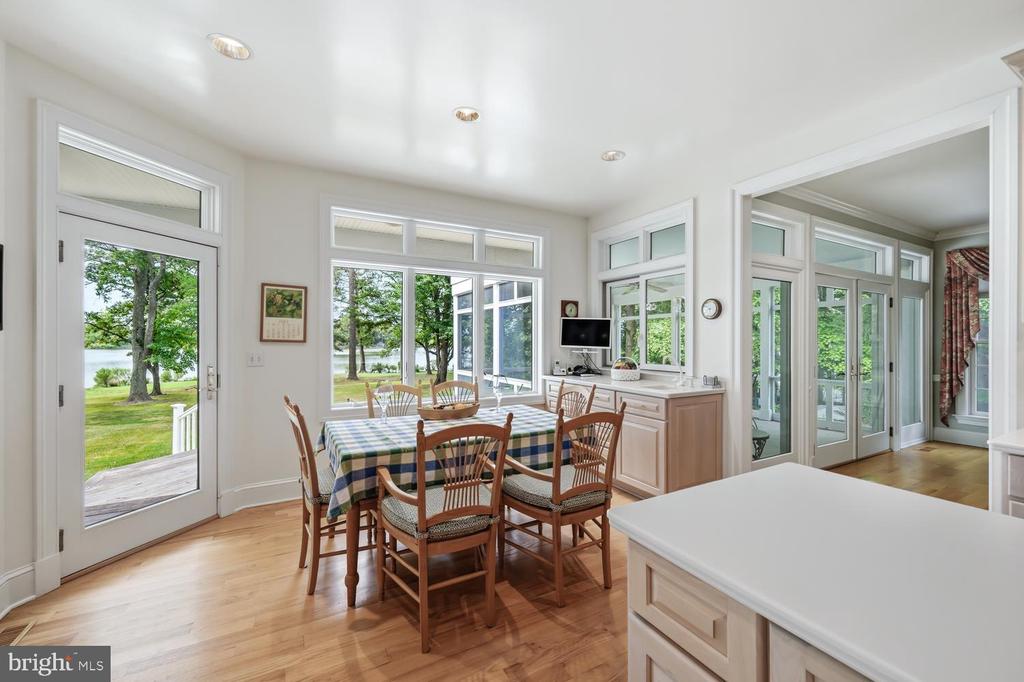 27877 BENT FARM LANE