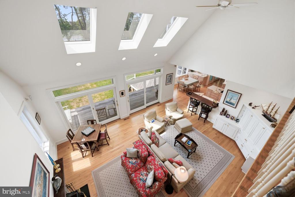 27877 BENT FARM LANE
