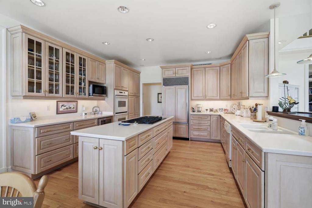 27877 BENT FARM LANE