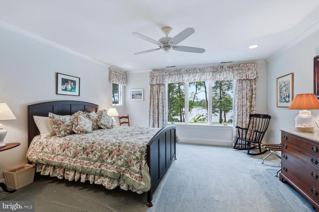 27877 BENT FARM LANE