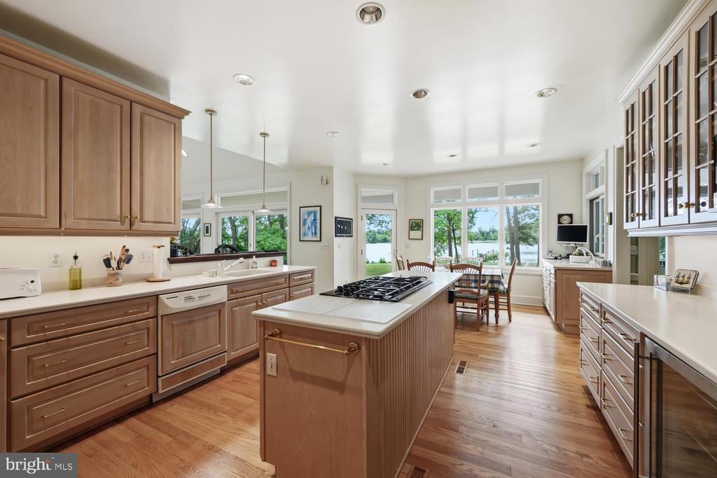 27877 BENT FARM LANE