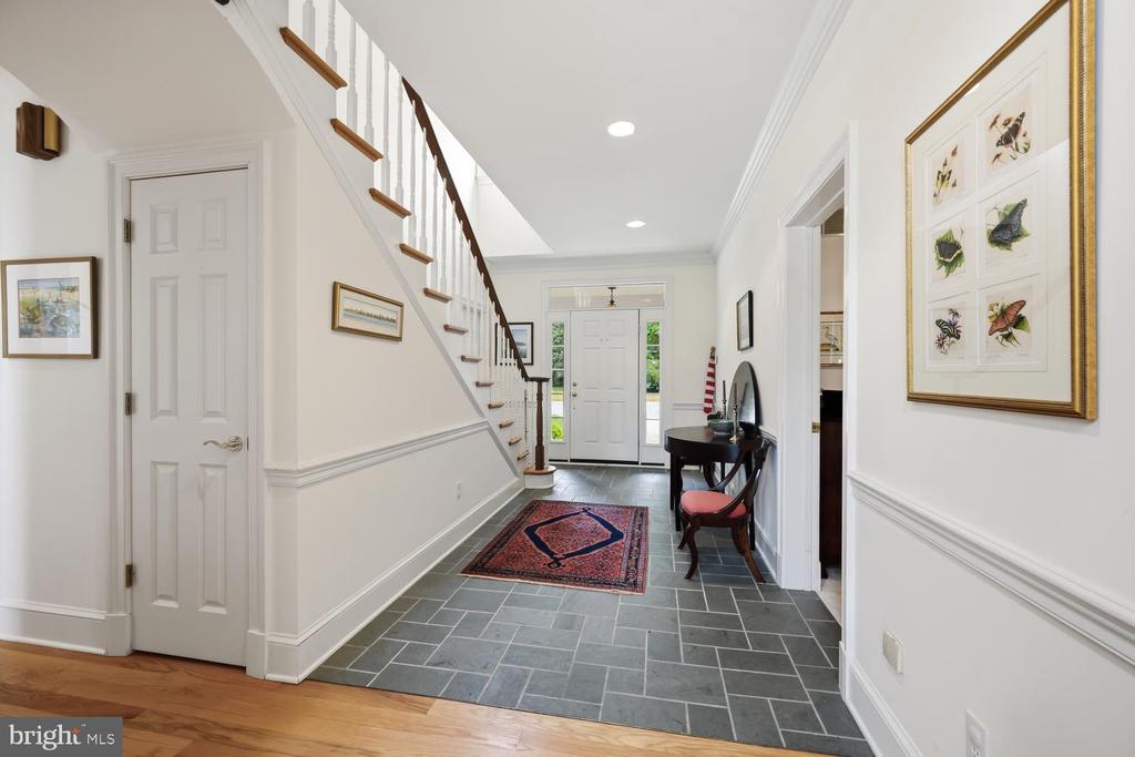 27877 BENT FARM LANE