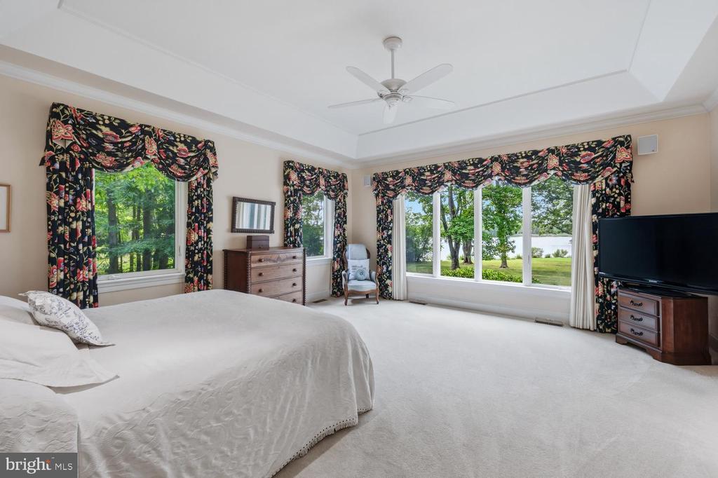 27877 BENT FARM LANE