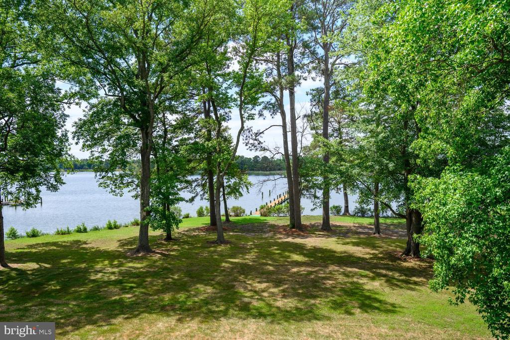 27877 BENT FARM LANE