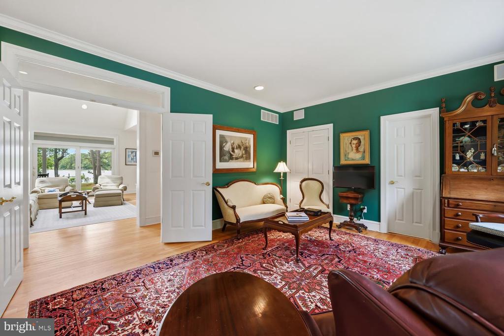 27877 BENT FARM LANE