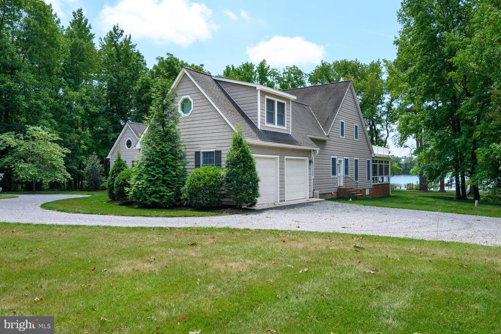 27877 BENT FARM LANE