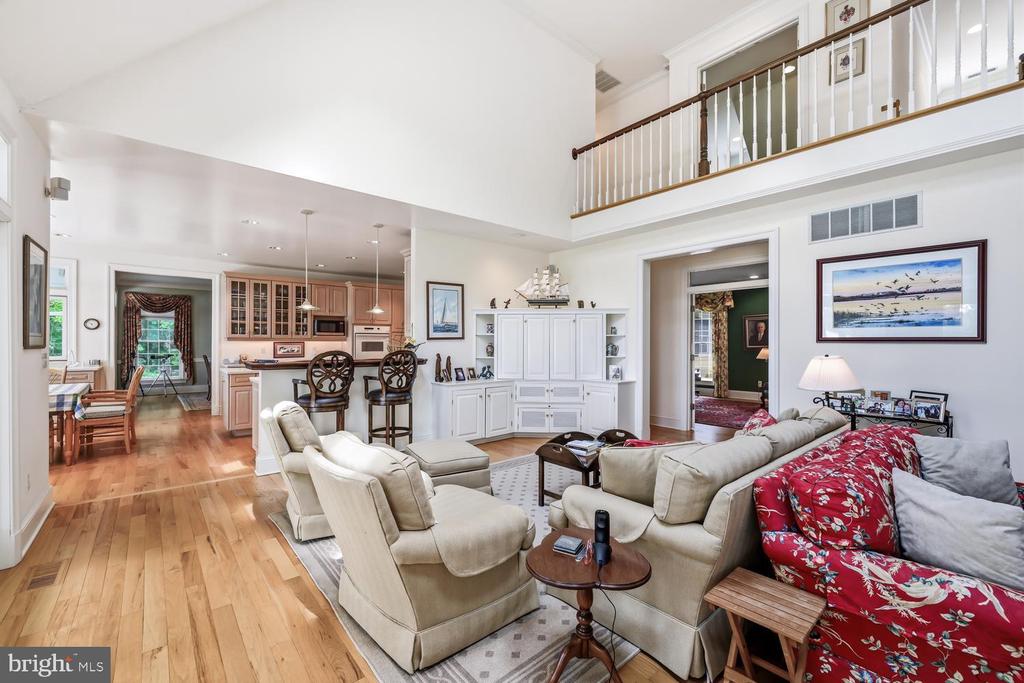 27877 BENT FARM LANE