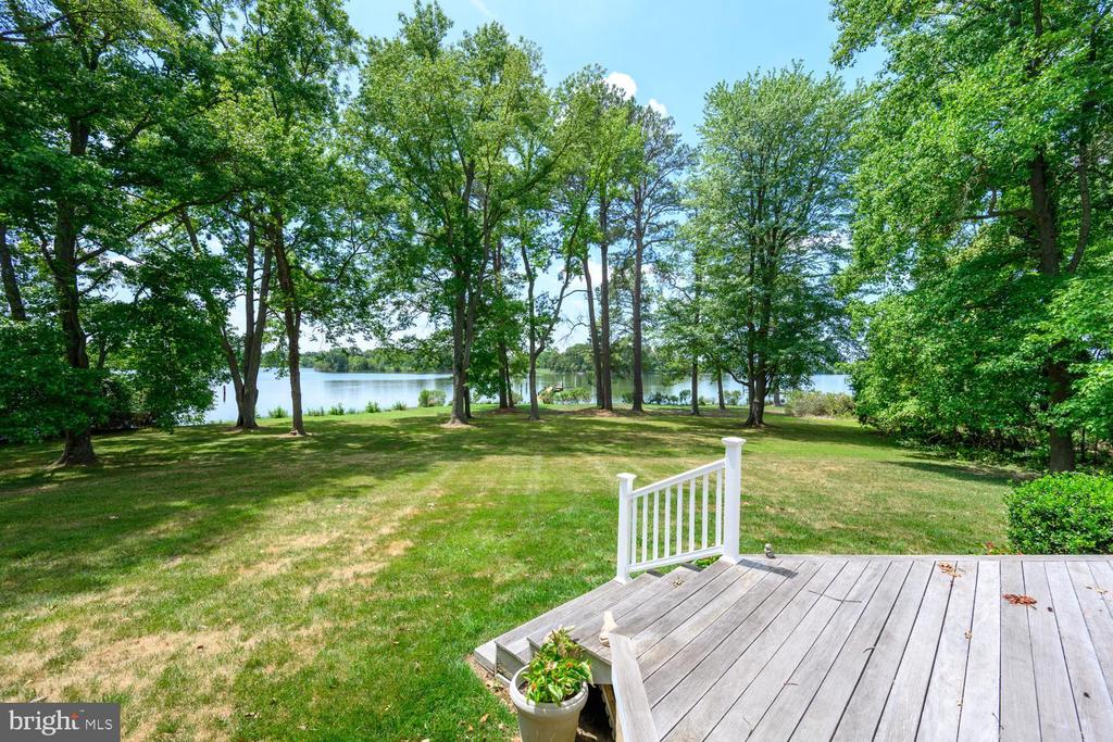 27877 BENT FARM LANE