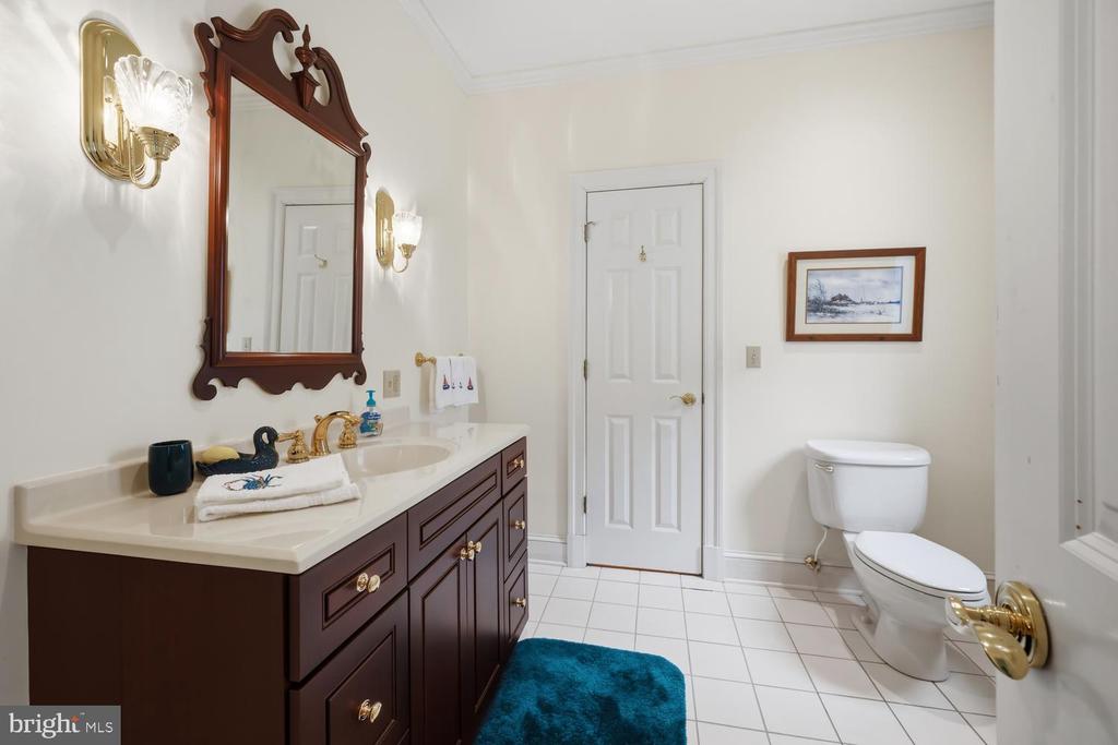 27877 BENT FARM LANE
