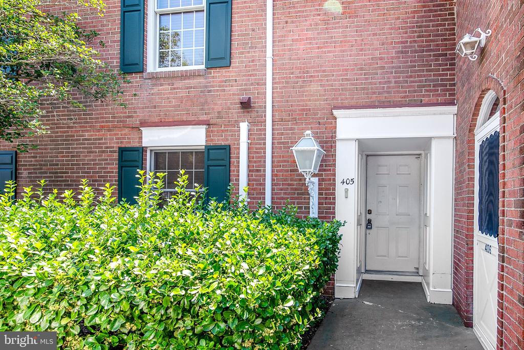 9531 QUAIL HOLLOW DRIVE Unit: 405