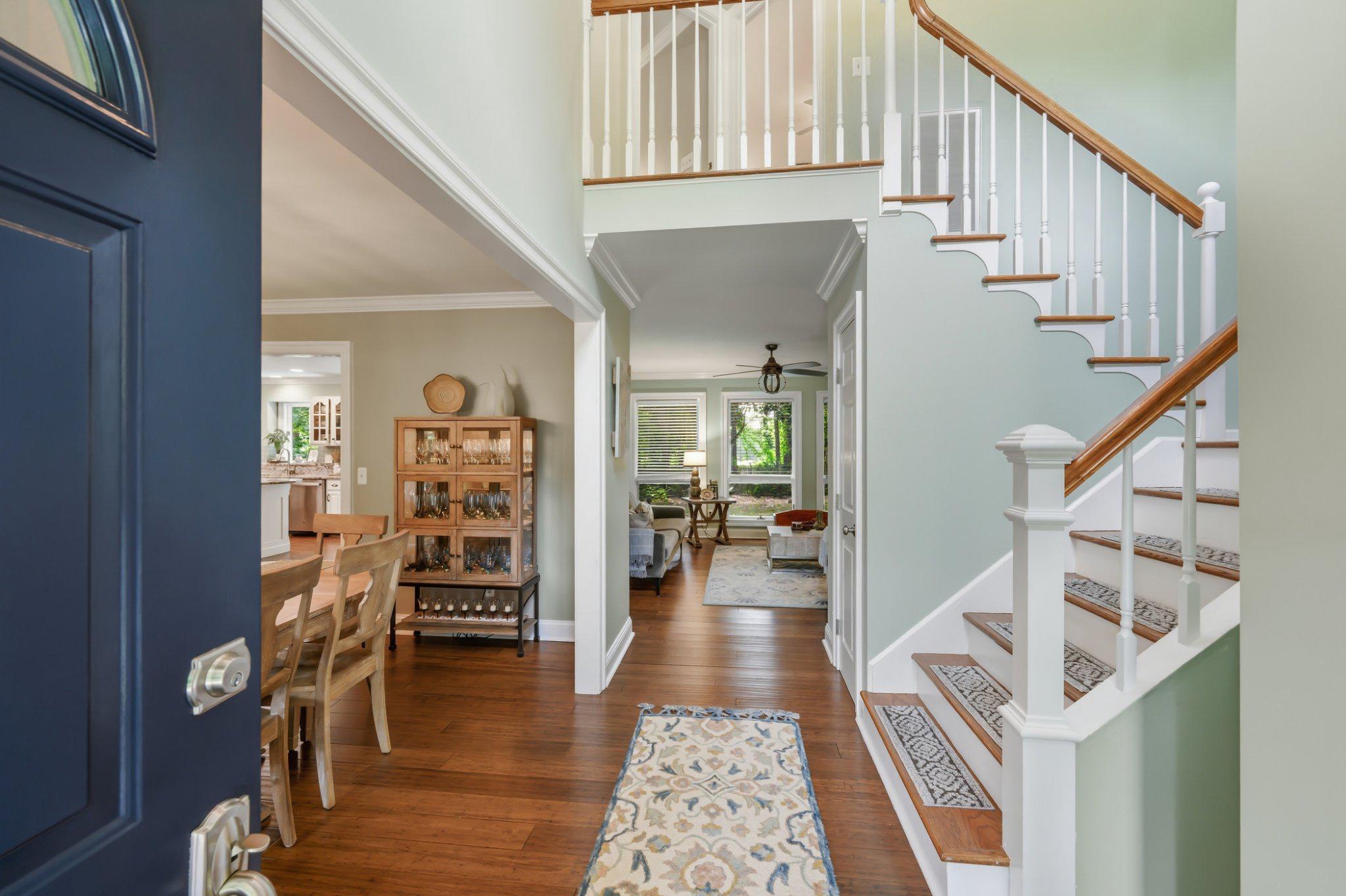 11 LONDONDERRY DRIVE