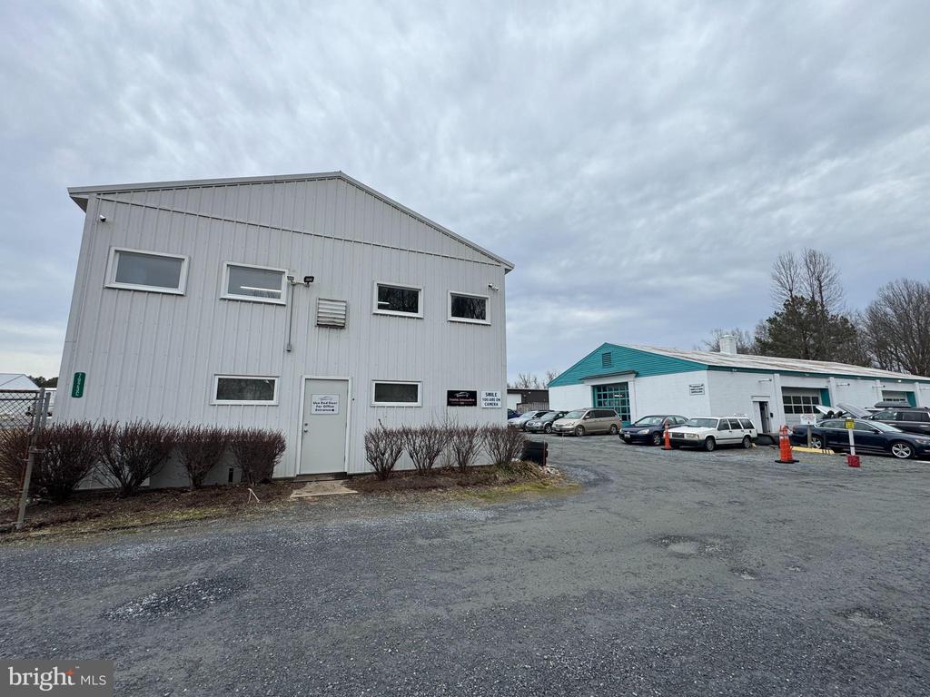 7923 INDUSTRIAL PARK ROAD