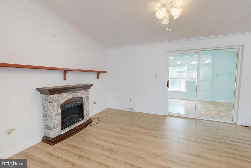 1 VICTORIA COURT