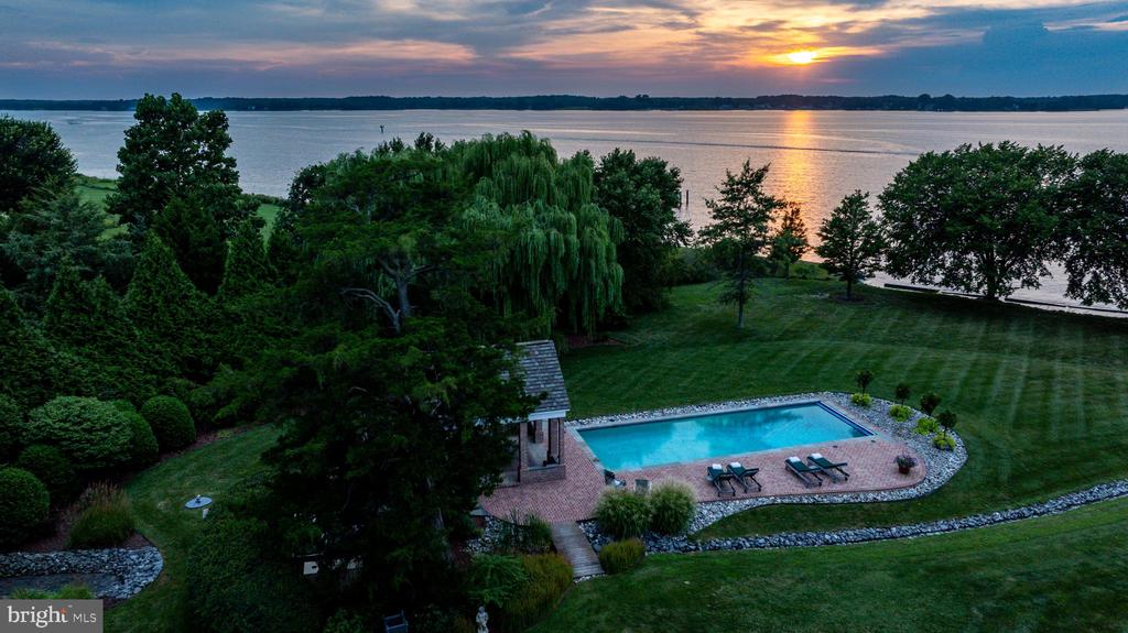 5381 MORGANS POINT DRIVE