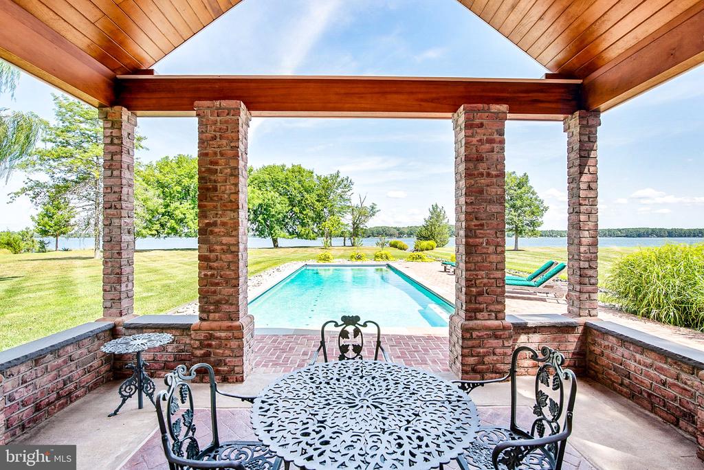 5381 MORGANS POINT DRIVE