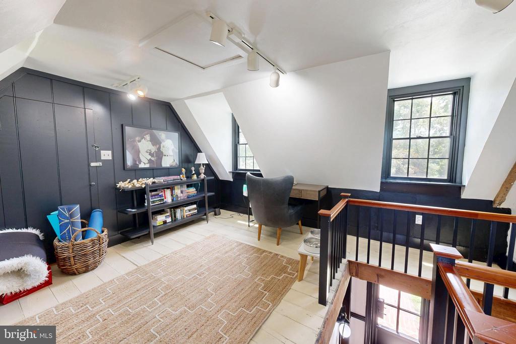32137 DISCOVERY DRIVE