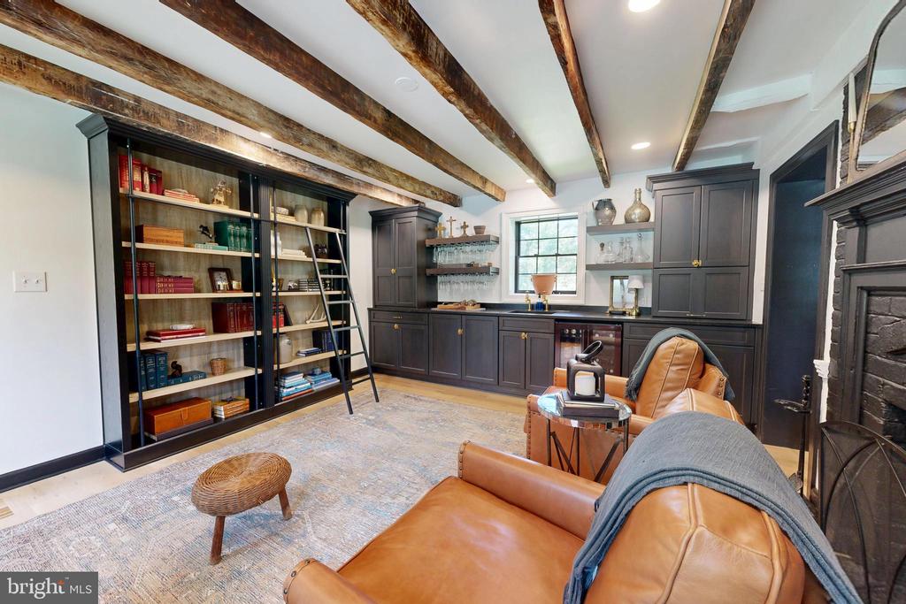 32137 DISCOVERY DRIVE