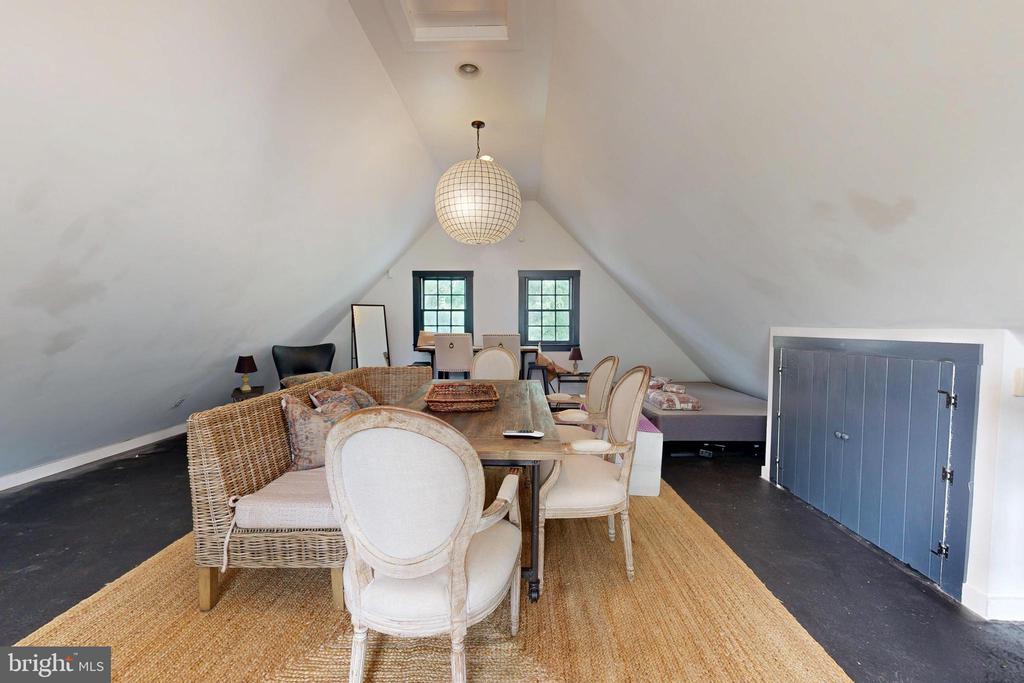 32137 DISCOVERY DRIVE
