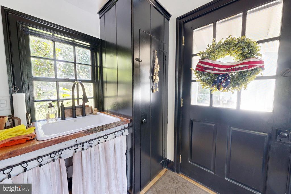 32137 DISCOVERY DRIVE
